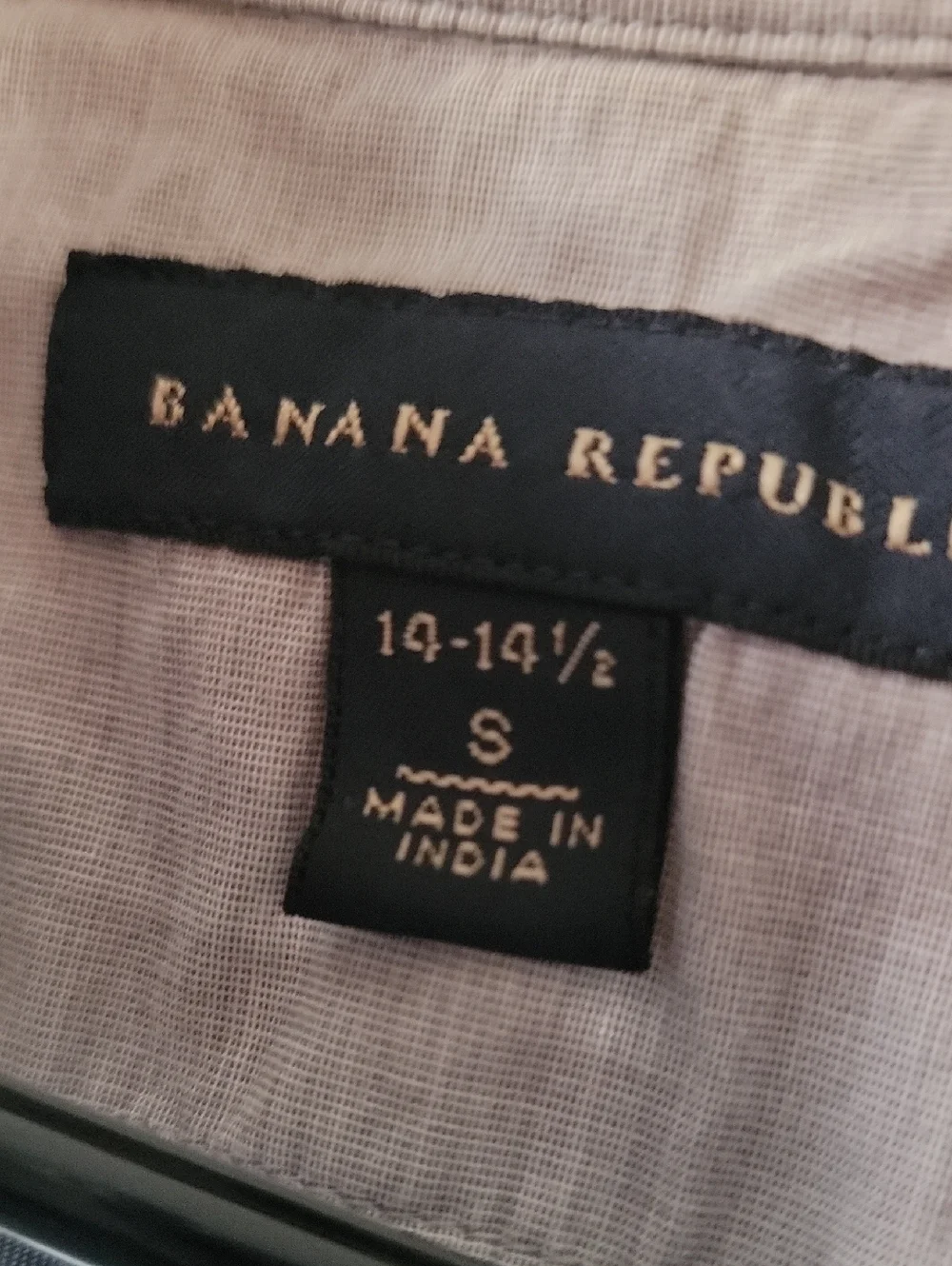 Banana Republic Men’s Navy and Gray Plaid Button-Down Shirt